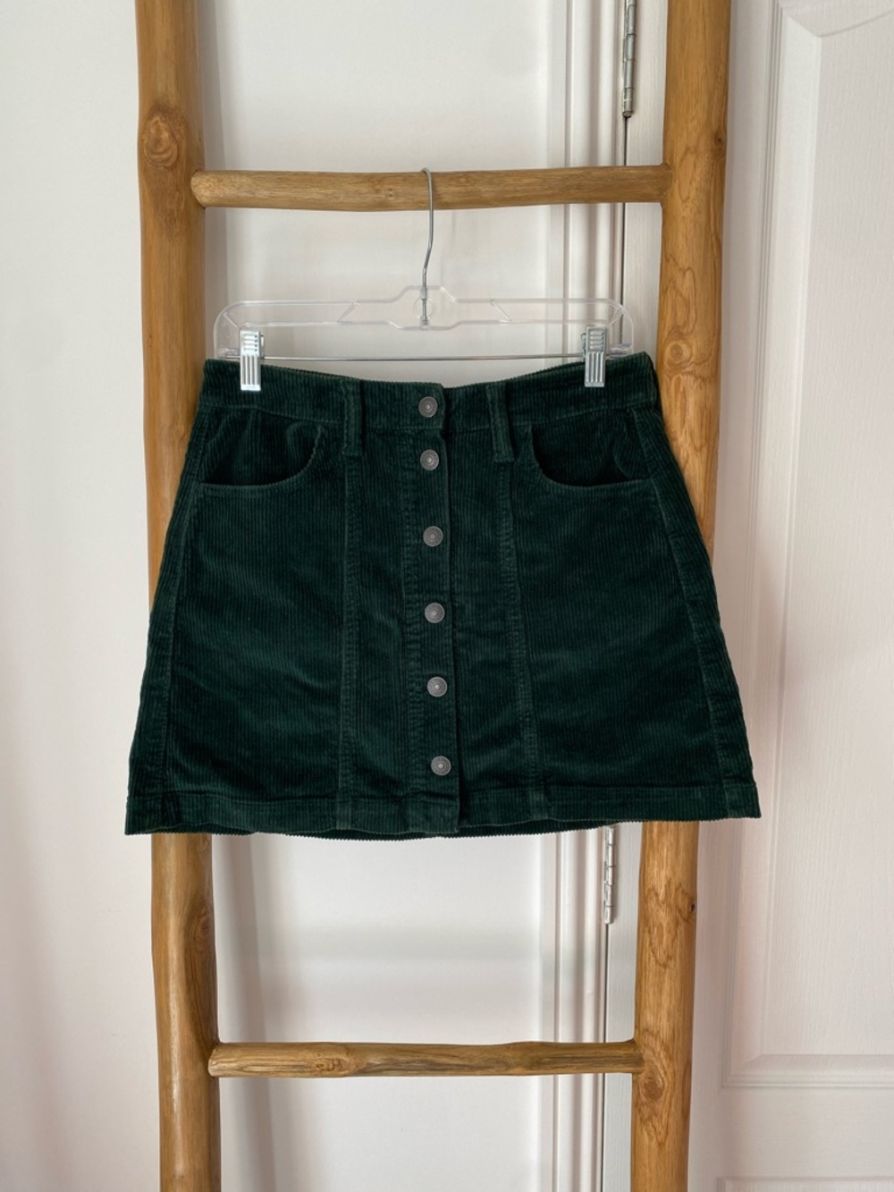 American Eagle Super Hi Rise A-Line Dark Green Corduroy Button Front Mini Skirt